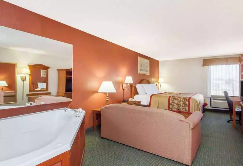 호텔 Days Inn & Suites By Wyndham New Iberia