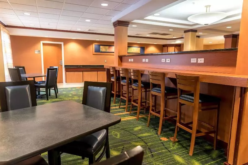 호텔 Fairfield Inn & Suites By Marriott Muskegon Norton Shores
