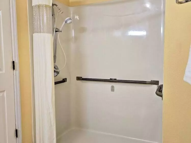 Hotel Garden Inn And Suites Near Callaway Gardens Pine Mountain