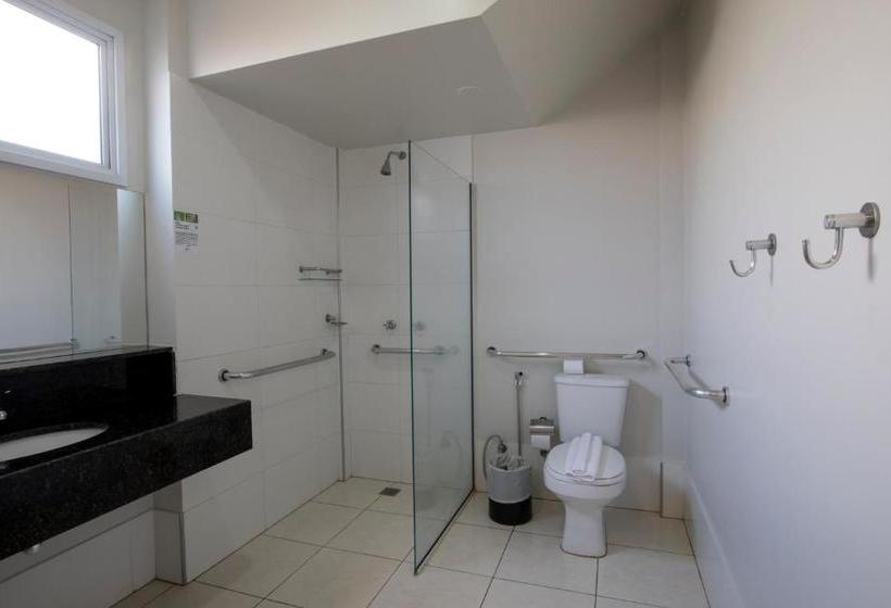 ホテル Gralha Azul