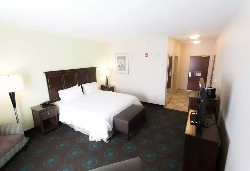 Otel Hampton Inn & Suites Middlebury