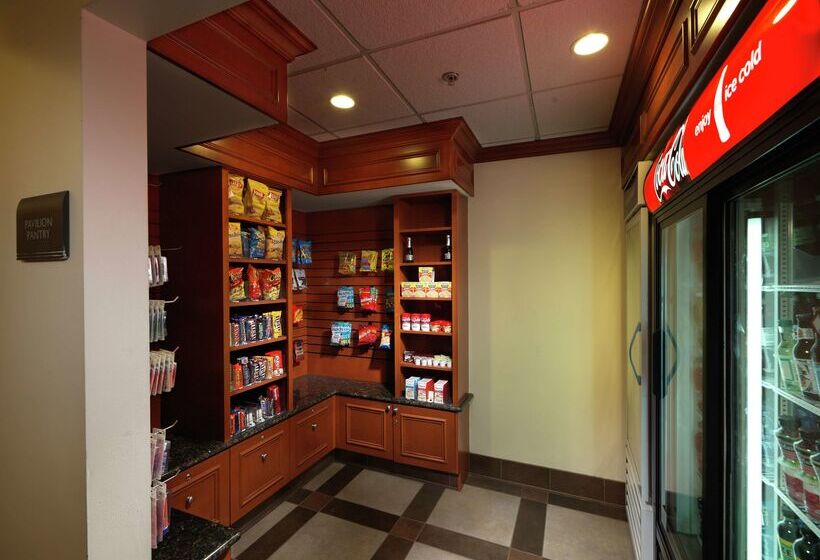 בית מלון כפרי Hilton Garden Inn Milford