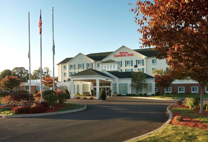 בית מלון כפרי Hilton Garden Inn Milford