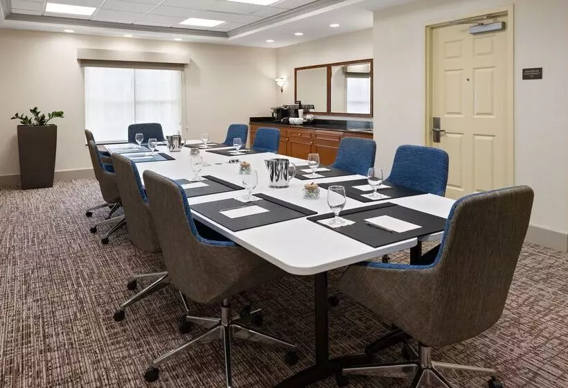 فندق Hilton Garden Inn Milford