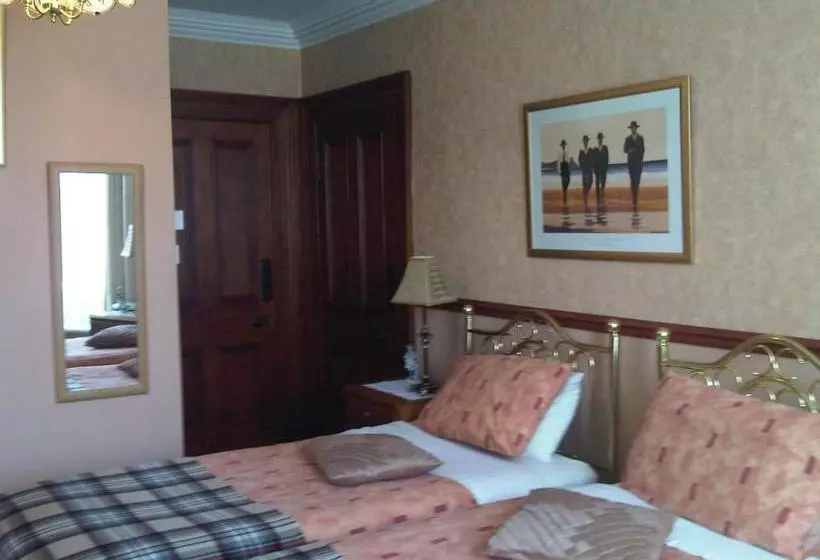 هتل James Cottage B&b