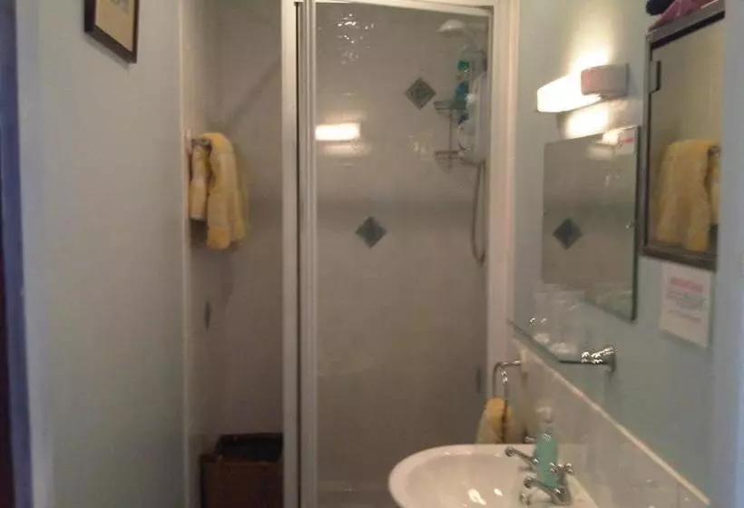 هتل James Cottage B&b