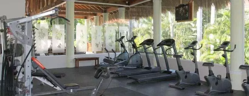 هتل Lifestyle Royal Suites