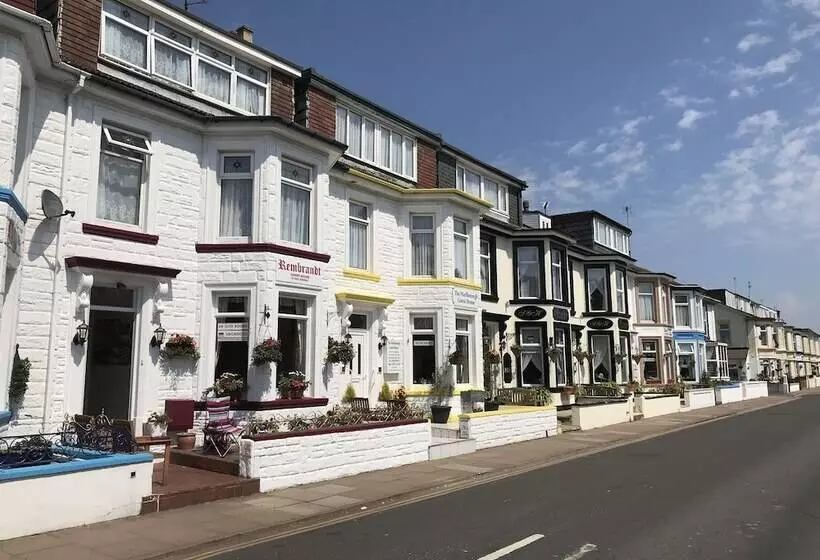 هتل Rembrandt Guest House