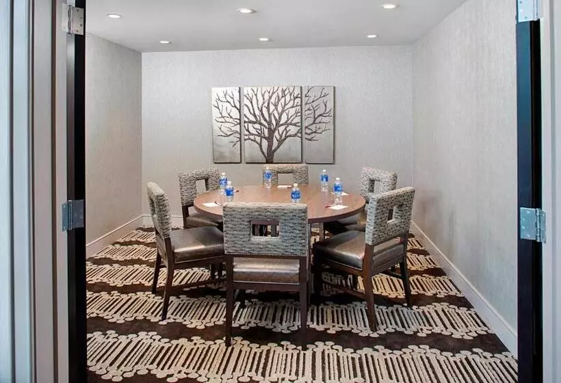 בית מלון כפרי Residence Inn Worcester