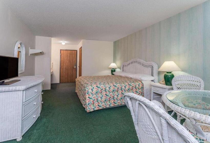 בית מלון כפרי Super 8 By Wyndham Reedsburg