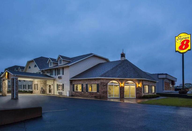 בית מלון כפרי Super 8 By Wyndham Reedsburg