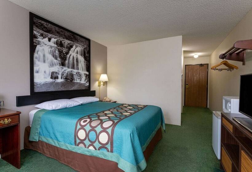 בית מלון כפרי Super 8 By Wyndham Reedsburg