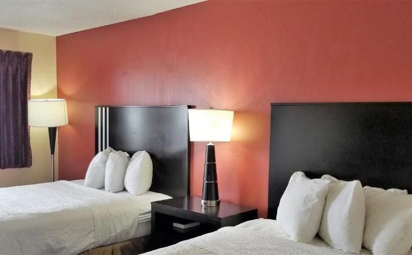 ホテル Travelodge By Wyndham Richmond In