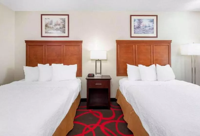 酒店 Travelodge By Wyndham Richmond In