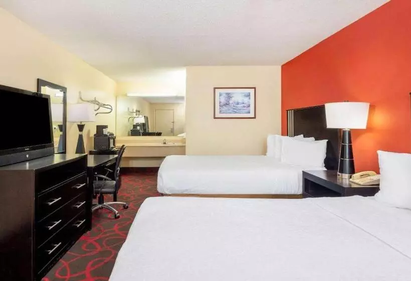 酒店 Travelodge By Wyndham Richmond In