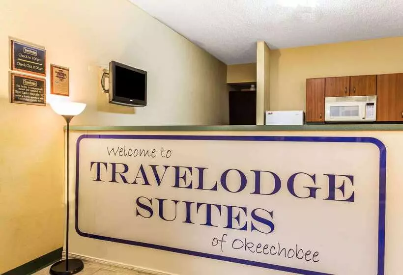 호텔 Travelodge Suites By Wyndham Lake Okeechobee