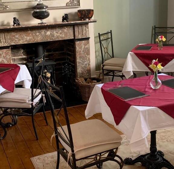 مبيت وإفطار Gyves House