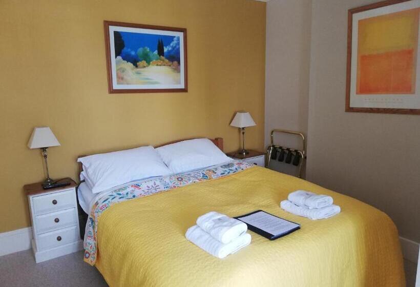 مبيت وإفطار Gyves House