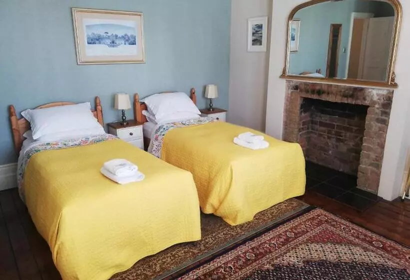 تختخواب و صبحانه Gyves House