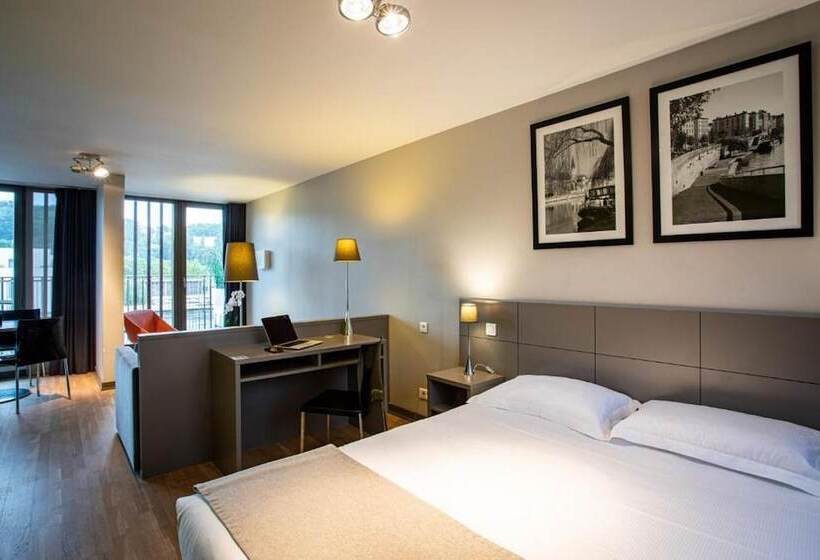 Hotel Adonis Lyon Dock Ouest