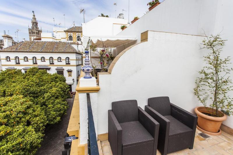 هتل Boutique Elvira Plaza