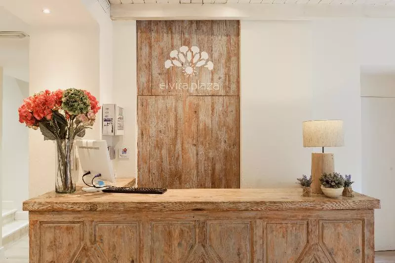 هتل Boutique Elvira Plaza