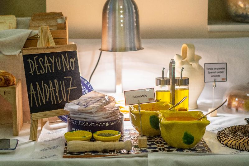 هتل Boutique Elvira Plaza