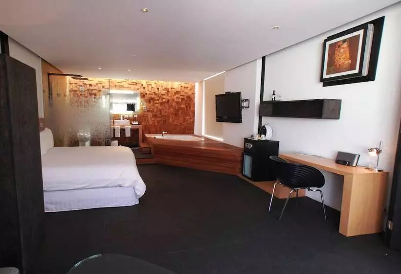 هتل Boutique Mo17