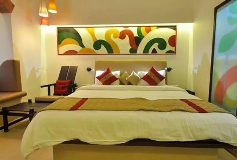 Hotel Bth Sarovaram