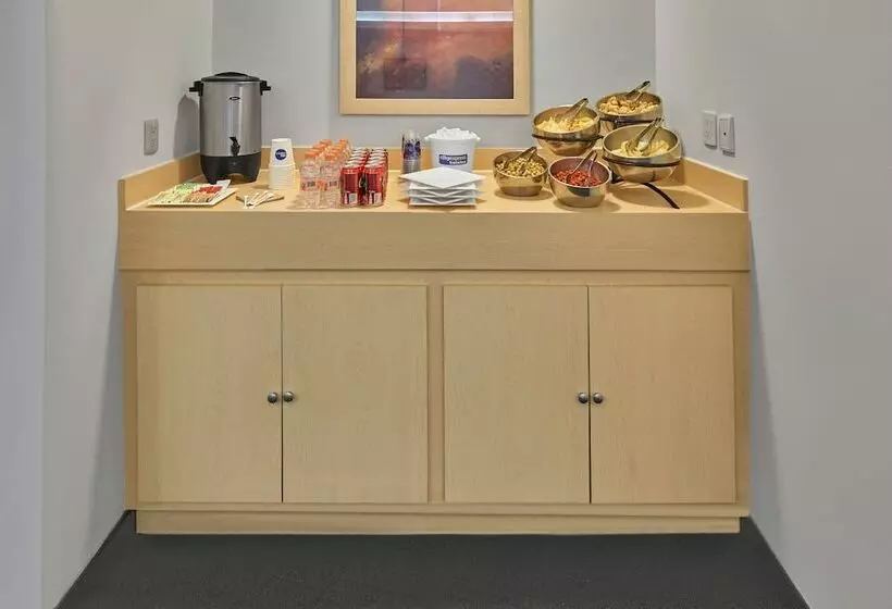 호텔 City Express By Marriott Nogales