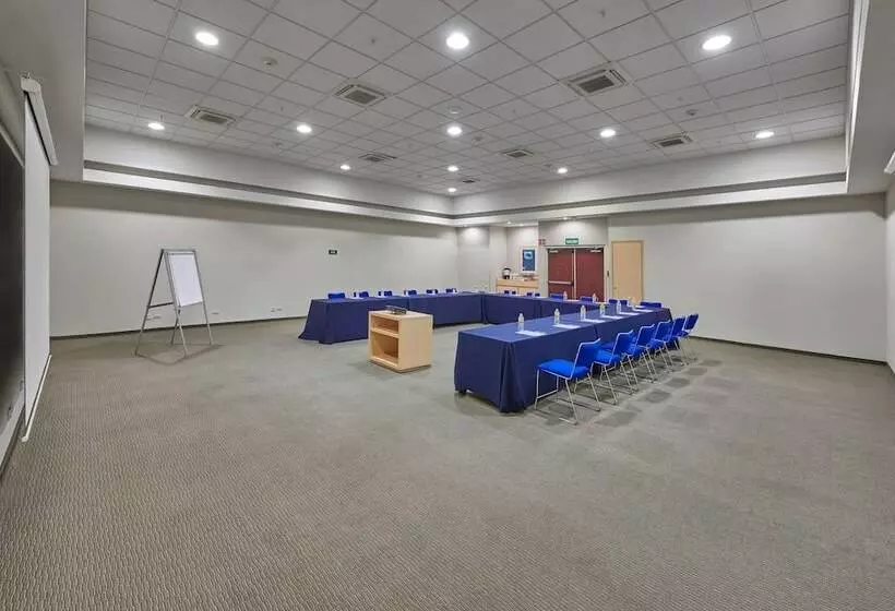 호텔 City Express By Marriott Nogales