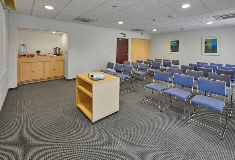 Отель City Express By Marriott Nogales