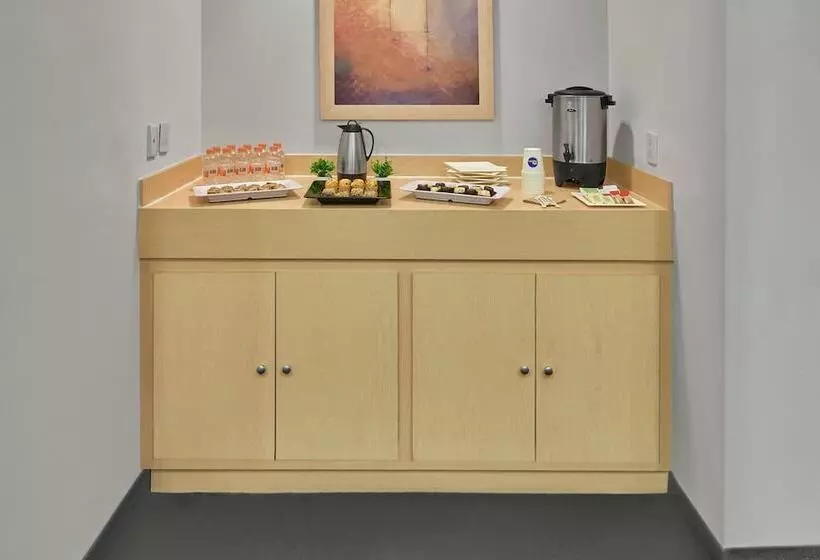 호텔 City Express By Marriott Nogales