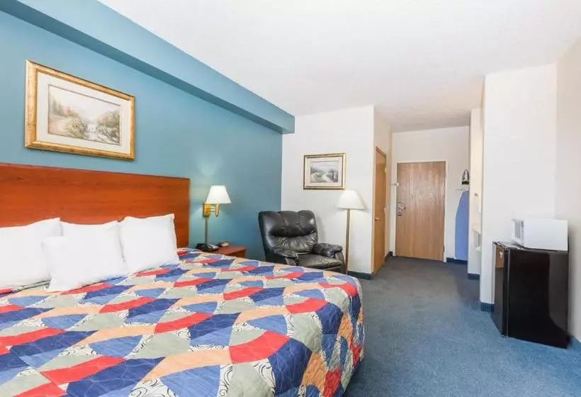 酒店 Reston Inn & Suites