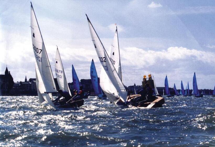 فندق Edendale House