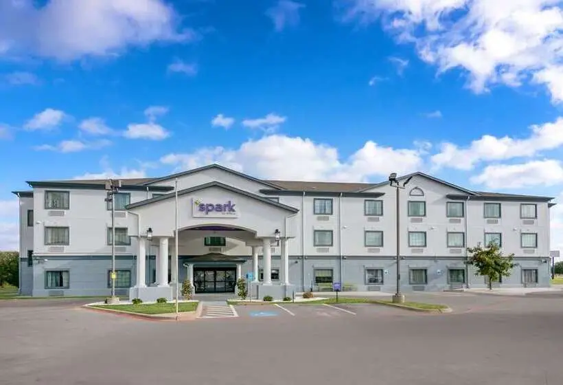 ホテル Spark By Hilton Wichita Falls