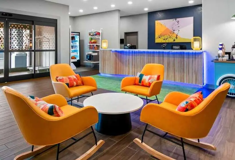 ホテル Spark By Hilton Wichita Falls