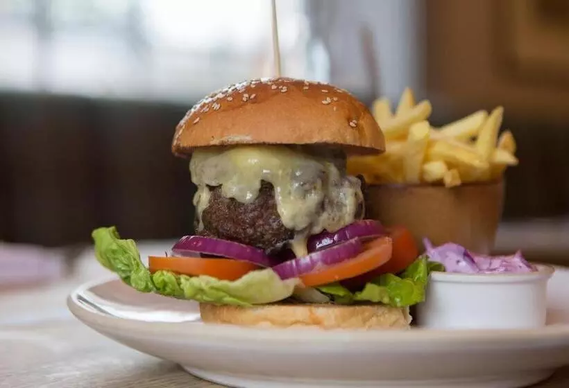 ホテル The King S Head