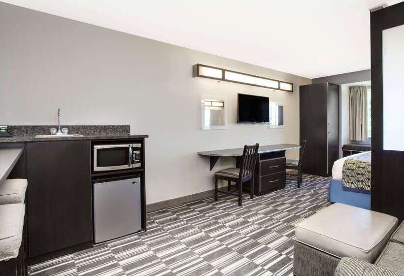 Microtel Inn & Suites By Wyndham Tuscaloosa