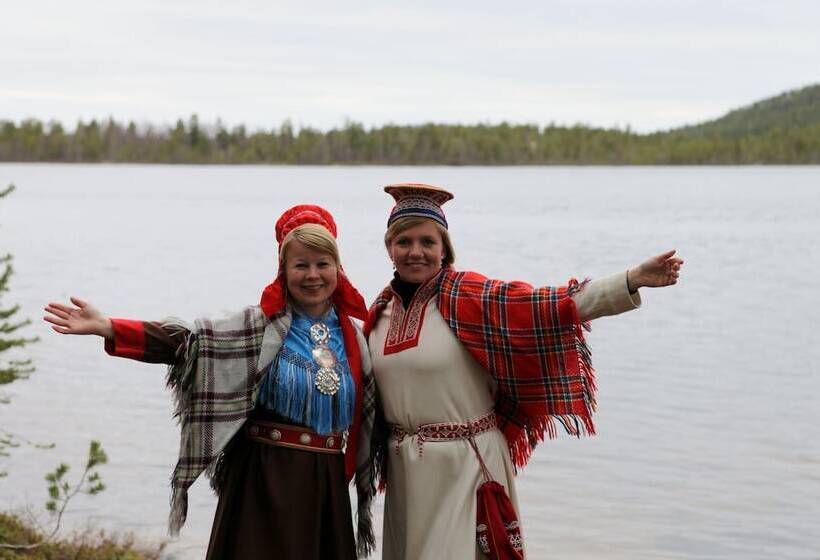 Wilderness Hotel Nellim & Igloos