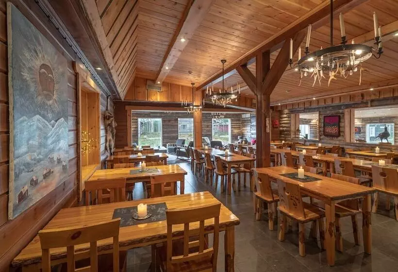 Wilderness Hotel Nellim & Igloos