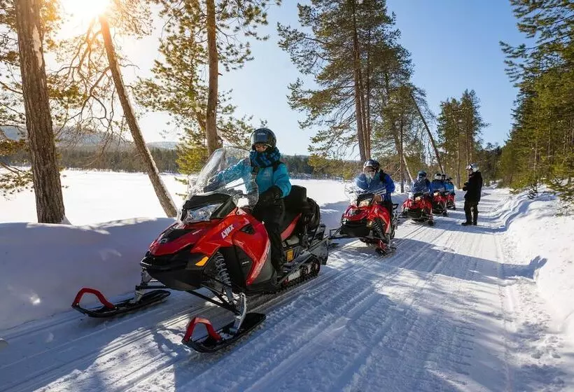 Wilderness Hotel Nellim & Igloos