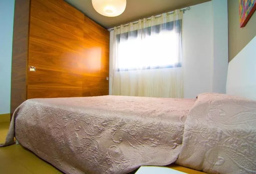 Apartamentos 16:9 Suites Almería