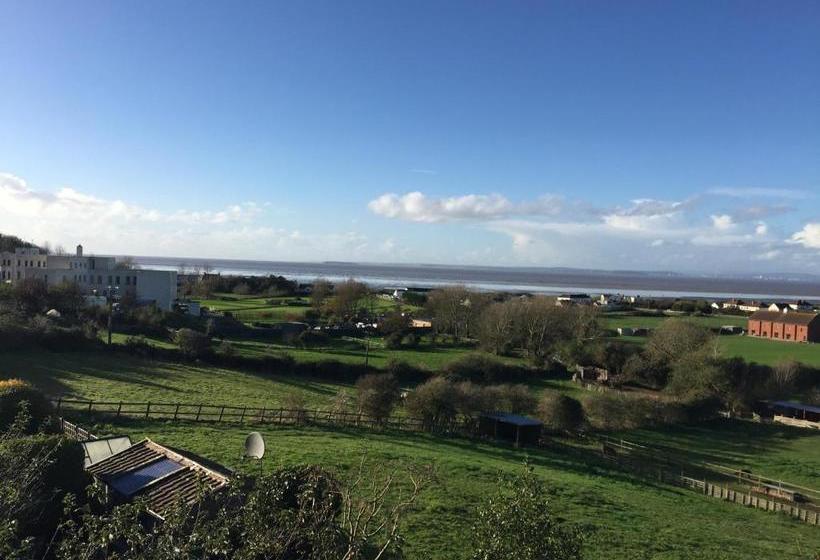 مبيت وإفطار Church House