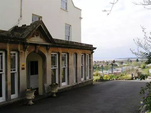 تختخواب و صبحانه Church House