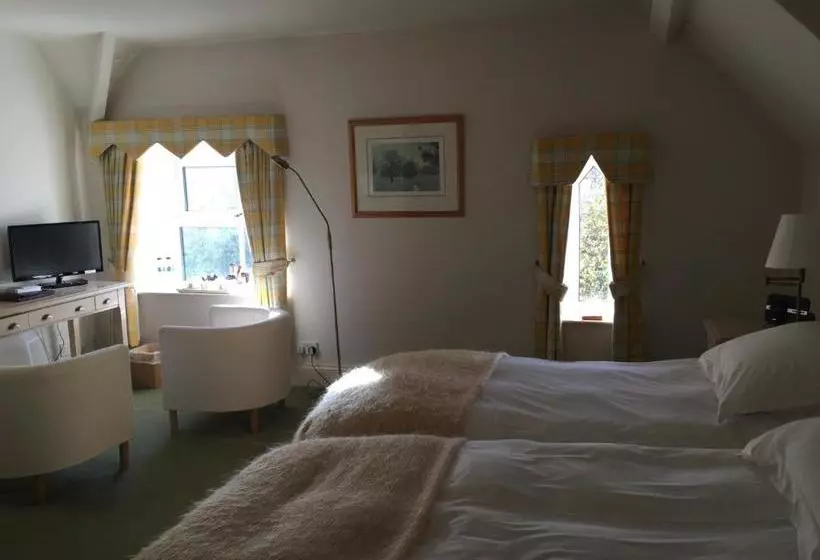 تختخواب و صبحانه Church House