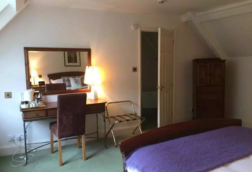 تختخواب و صبحانه Church House