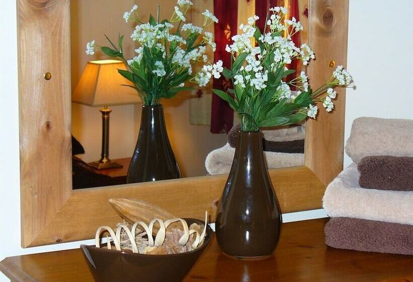 Causeway Tavern Bed & Breakfast