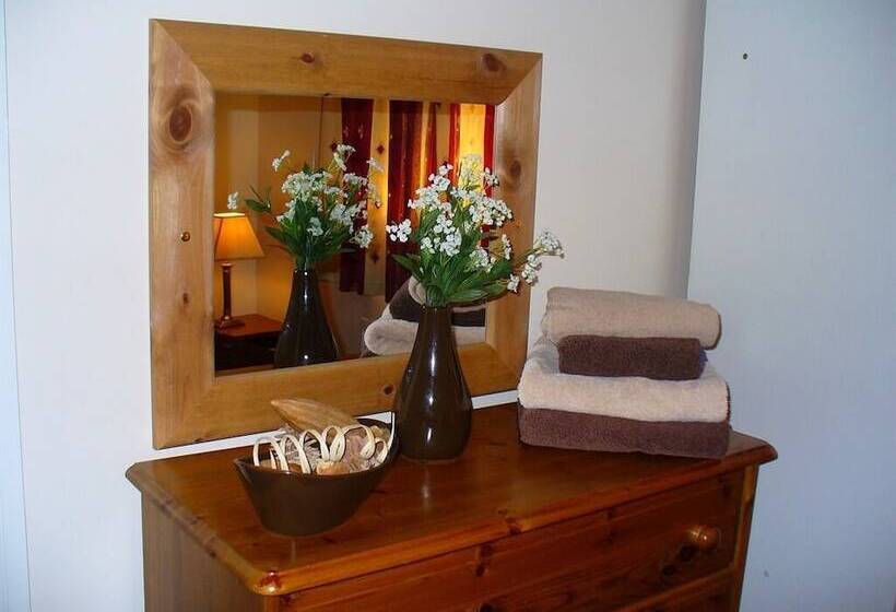 Causeway Tavern Bed & Breakfast