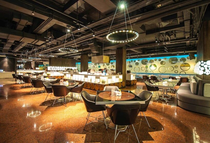 Fm7 Resort Hotel Jakarta Airport